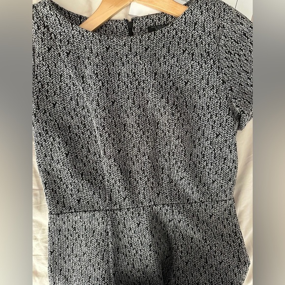 Ann Taylor Size 4 Petite Small fit and flare black herringbone dress classy - Picture 7 of 7